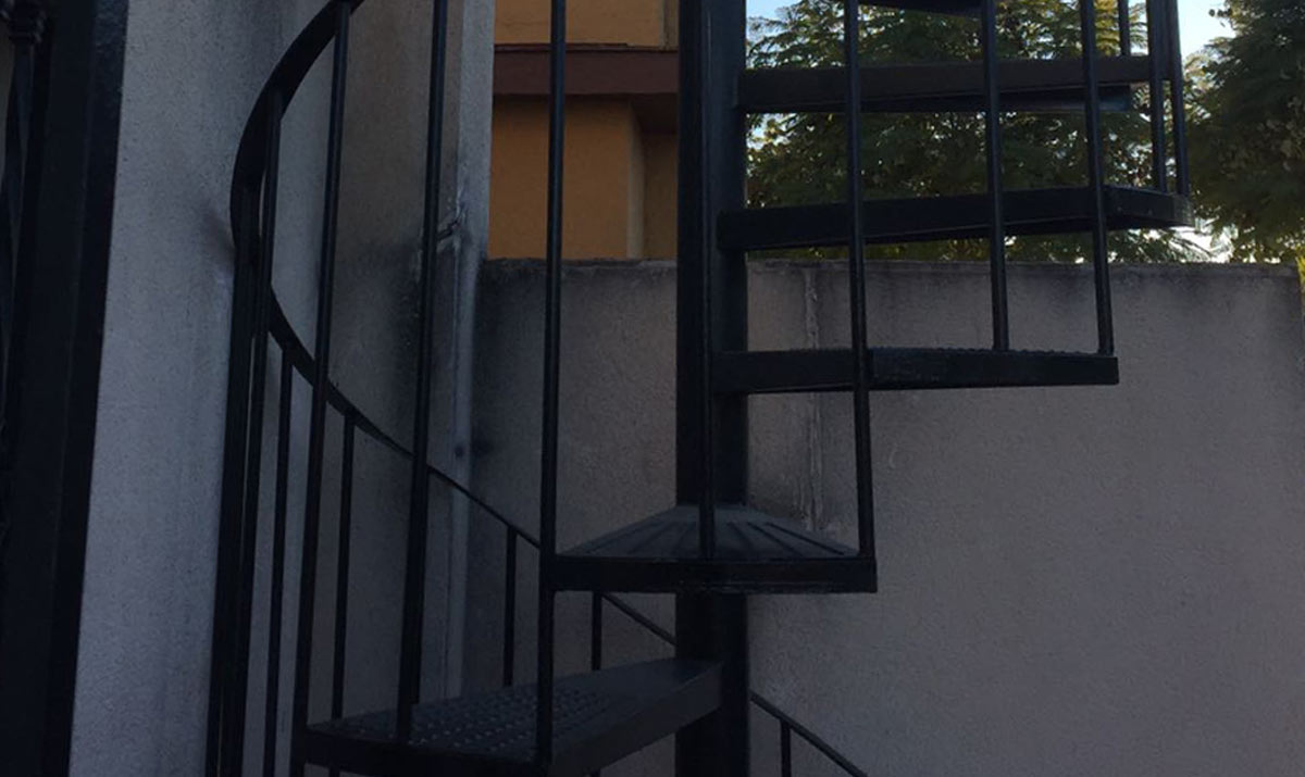 Escalera de caracol de hierro