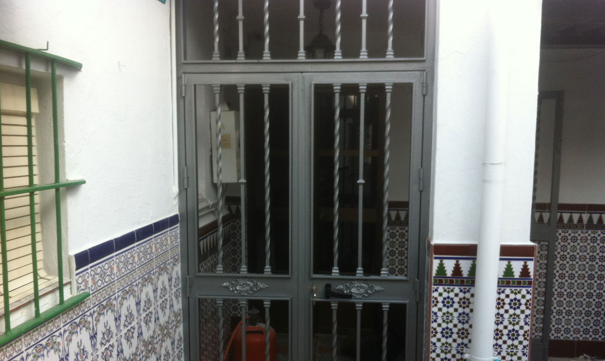 Puerta de hierro 